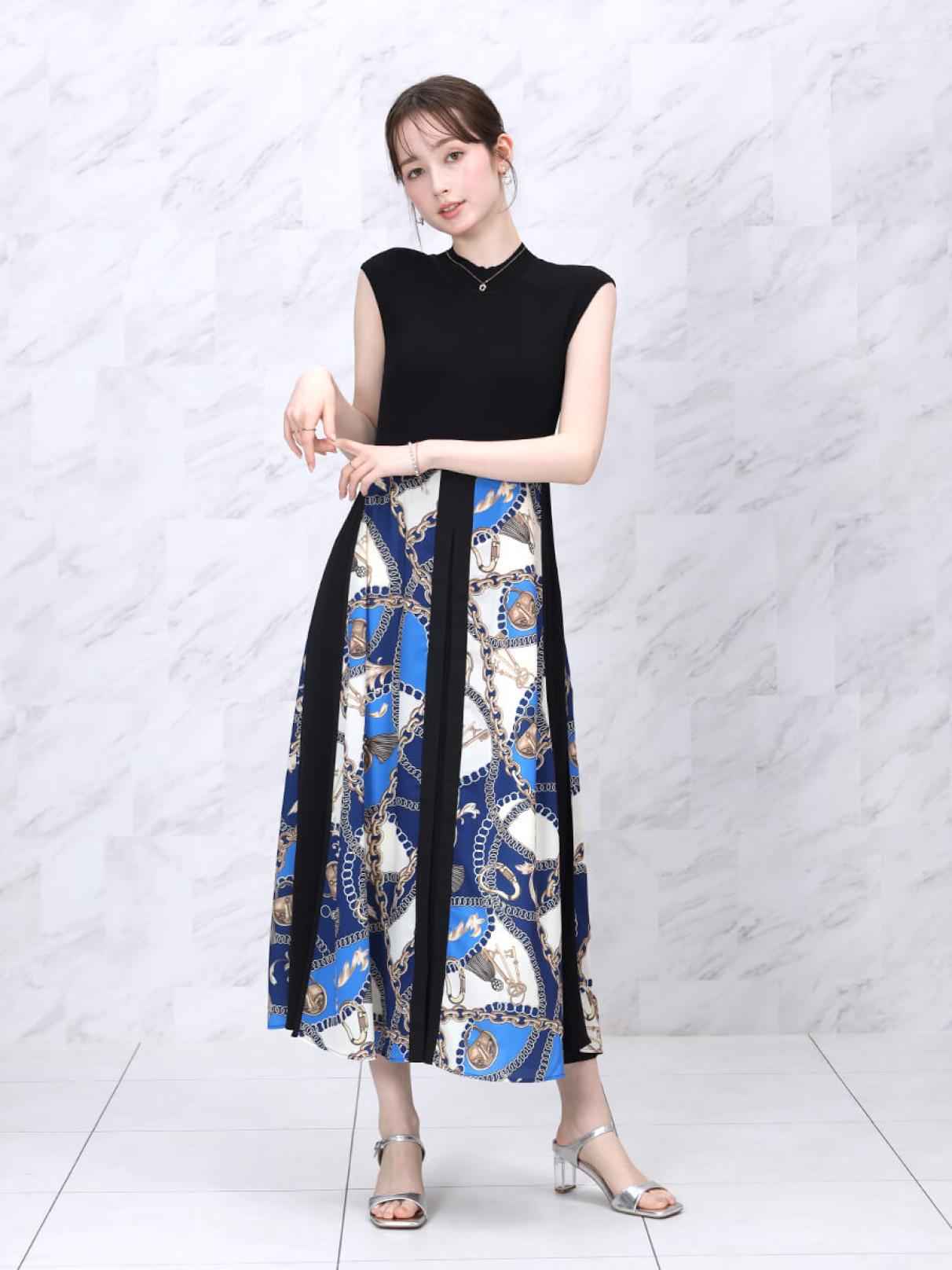 【美品】FENNEL フェンネル スカーフプリントドッキングワンピース ヤマダヤ スカーフプリントノースリーブニットワンピース - FENNEL - FENNEL