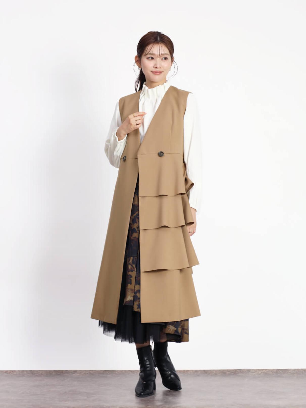 新品未使用 ヤマダヤ FENNEL アシンメトリーフリルジレ フェンネル FENNEL アシンメトリーフリルジレ （ブラック