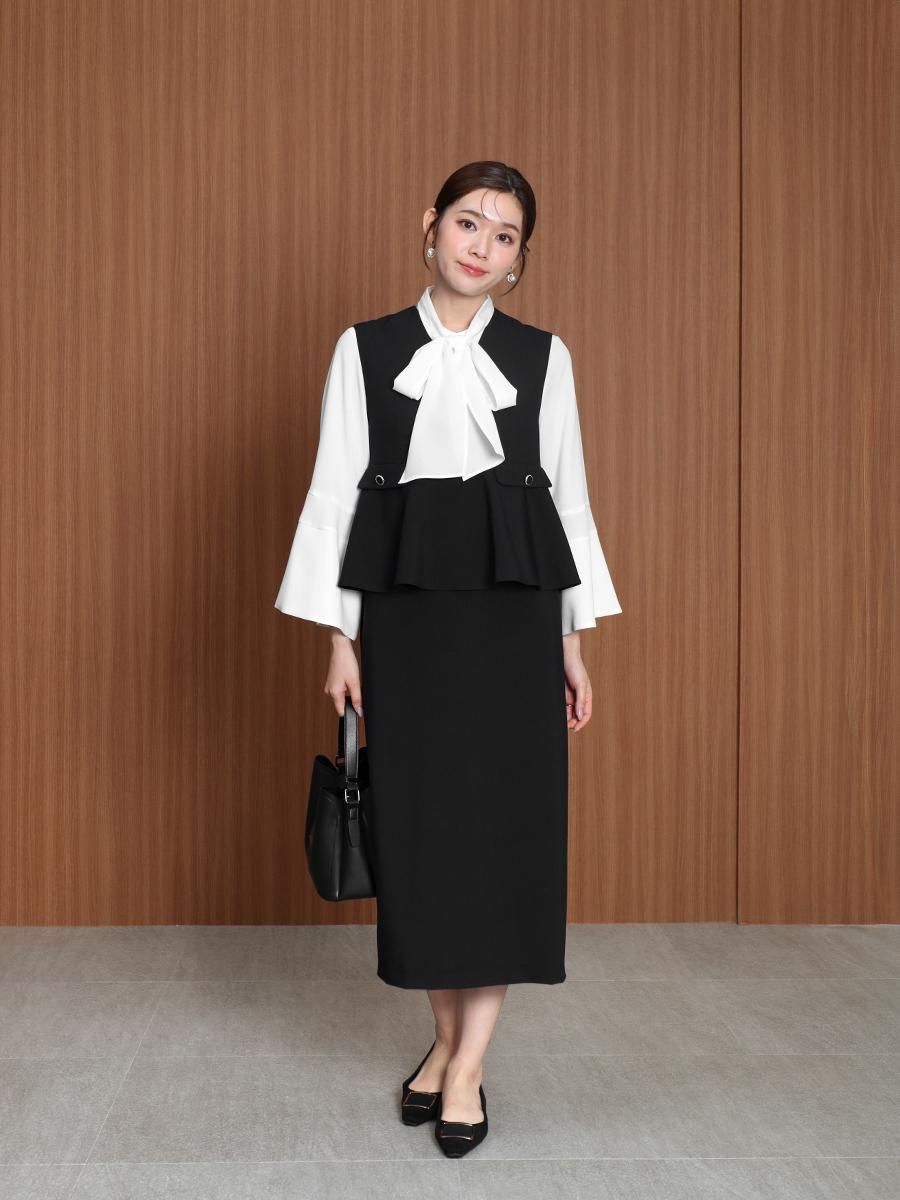 ダークグレー Vネック ペプラムワンピース Vネックペプラムワンピース - FENNEL - FENNEL｜YAMADAYA STORE