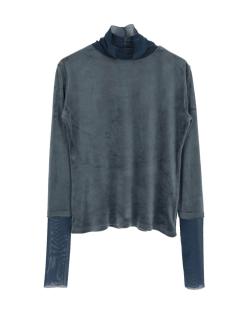 チャコールグレー