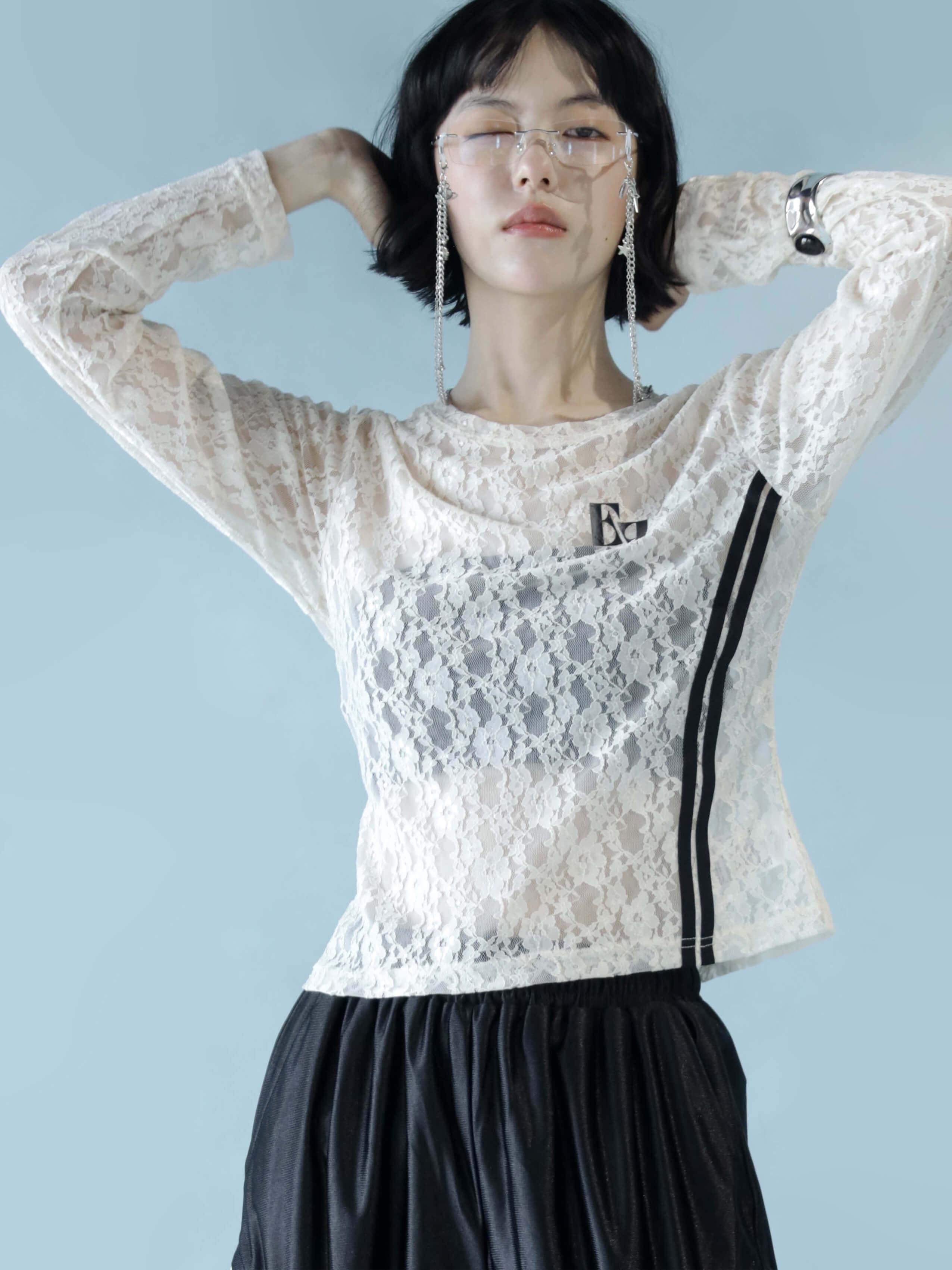 SIDELINE STRETCH LACE TOPS