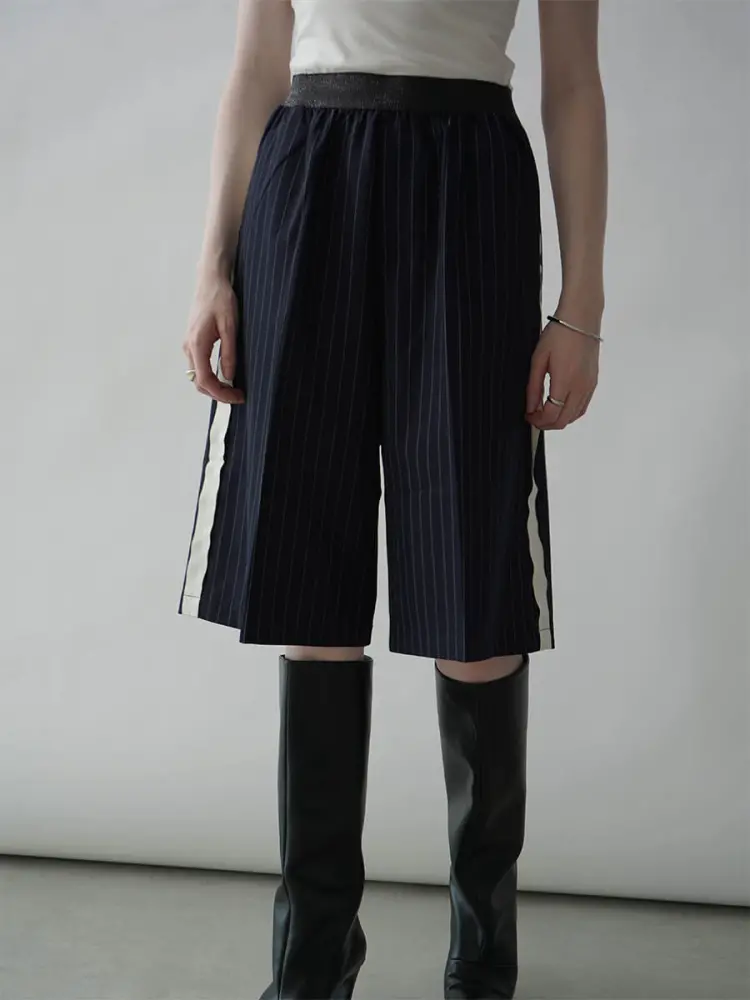 ピンストライプパンツ /Pinstripe Wrap Layered Pants MINERTE（ミネルテ）の「【MINERTE】pinstripe pants / センター