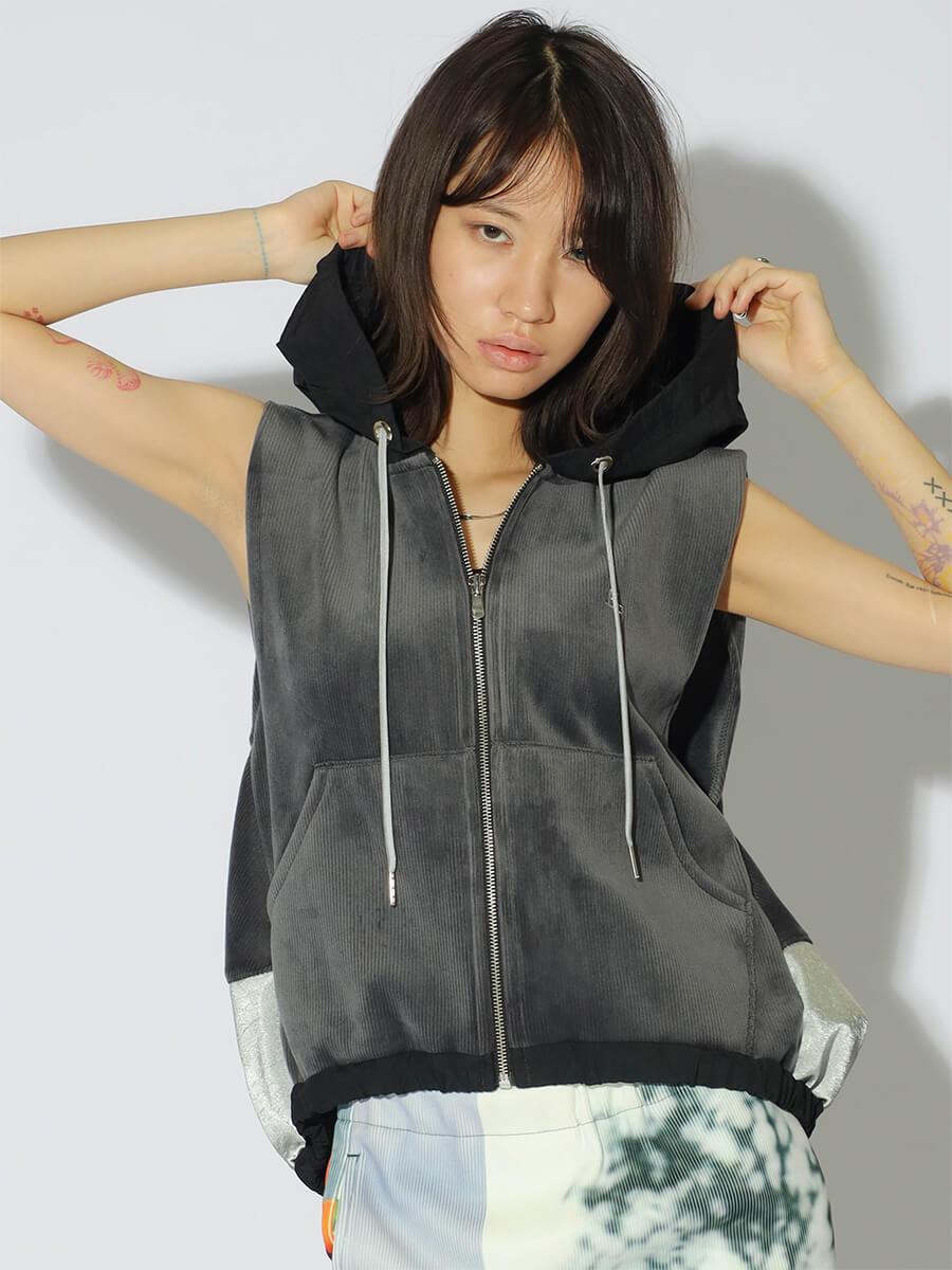VELOUR HOODIE VEST