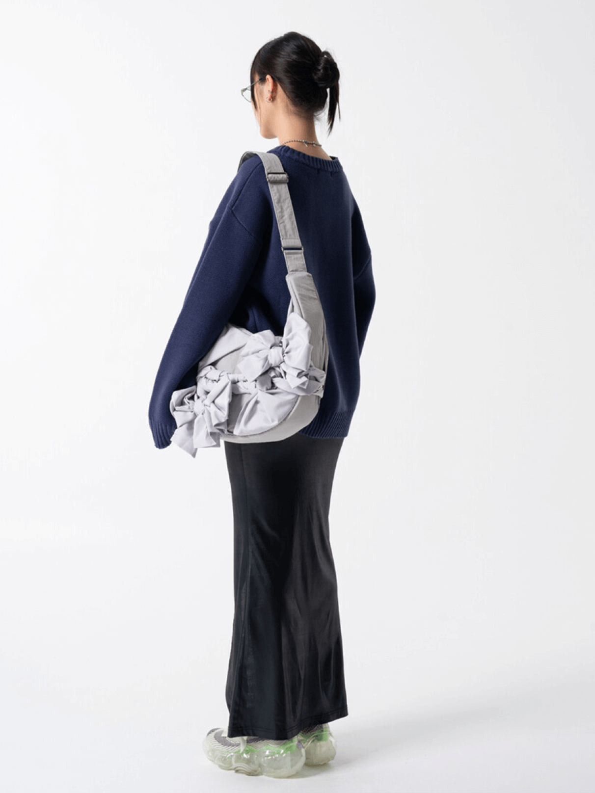 IUGAMAKARAS バッグ IUGAMAKARAS】Studded Shoulder Bag / 【イウガマカラス