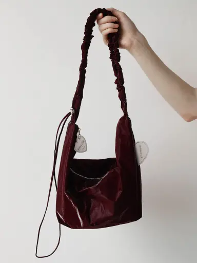 新品タグ付き　LASUD　ラッシュド　ショルダーバッグ　ヤマダヤ　シルバー LASUDのショルダーバッグの商品一覧｜ファッション通販の
