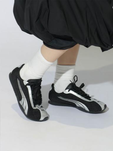 PUMAxスニーカー