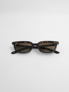 ダークブラウン