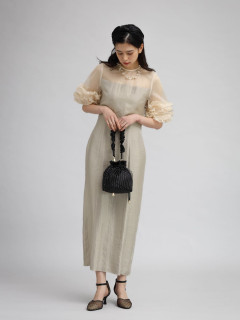 ベージュ　164cm