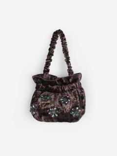 ダークブラウン