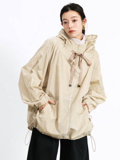 ベージュ　167cm