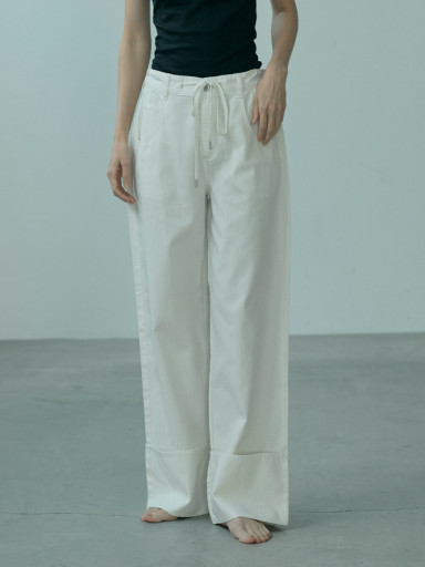 awahixデニムパンツ