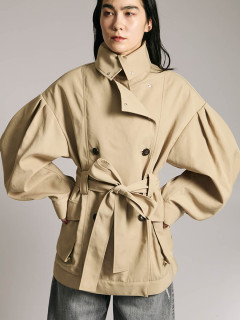 ベージュ　173cm