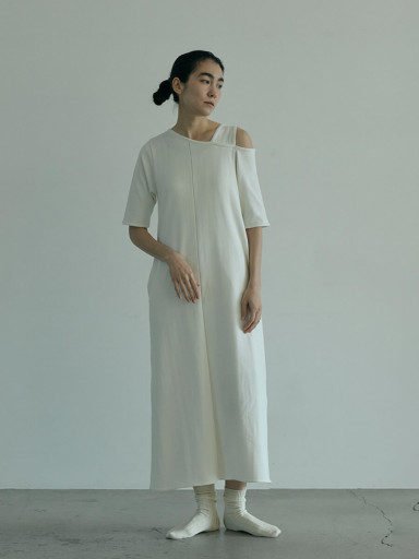 awahixニットワンピース