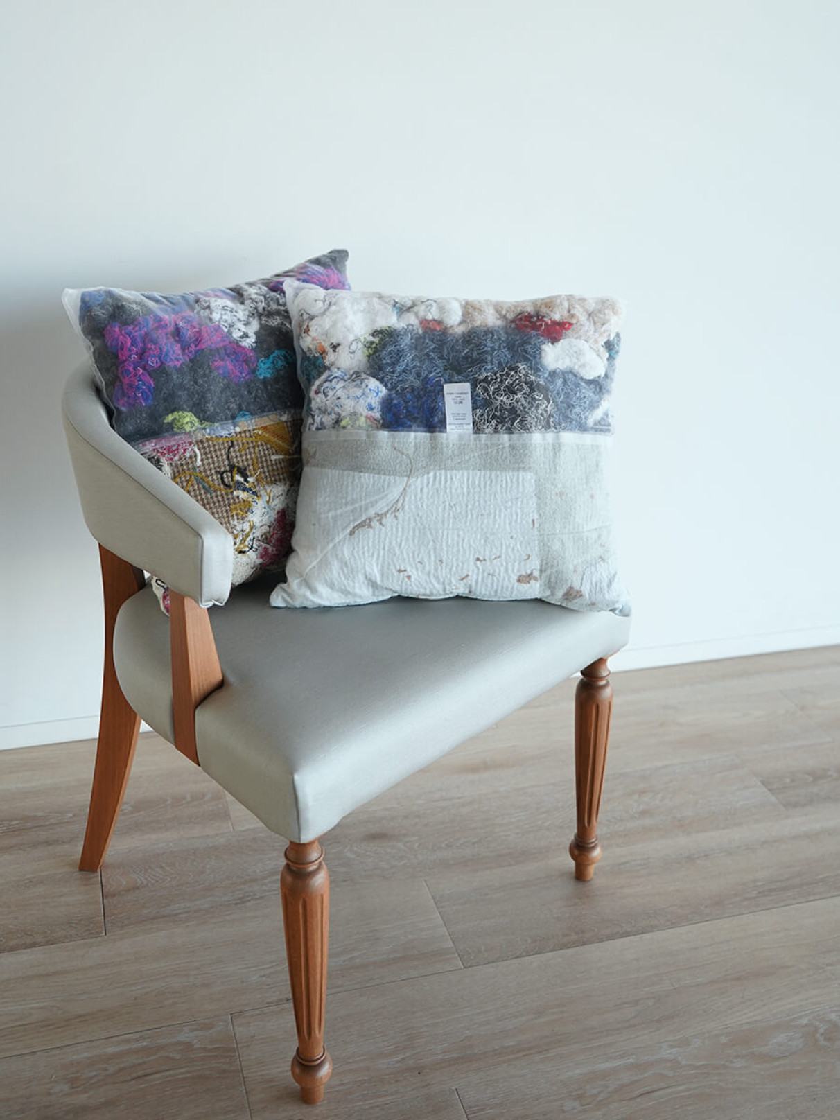 personalize trash cushion (E) - oops - 8years｜YAMADAYA STORE