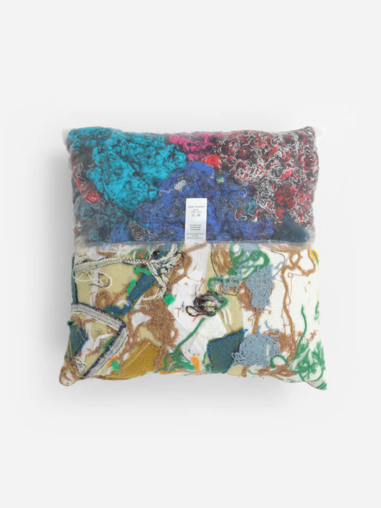 oops/ personalize trash cushion :クッション