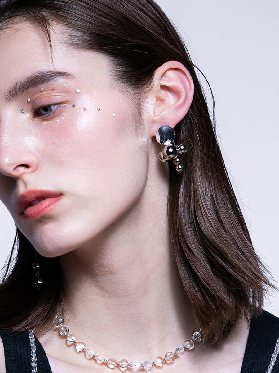 アシンメトリーメタルボールピアス YAMADAYA STORE アシンメトリーメタルボールピアス YAMADAYA STORE