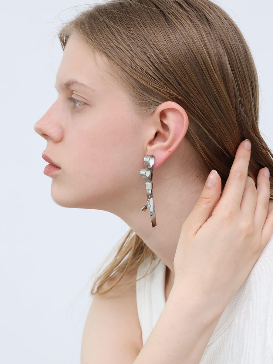 ラッピングノットリボンピアス YAMADAYA STORE ラッピングノットリボンピアス YAMADAYA STORE