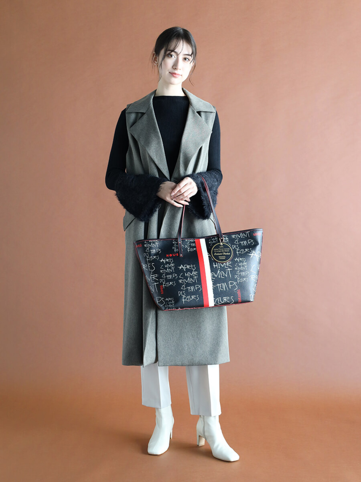 最終価格】美品Intoxic. × nouer レザー ショルダー トートバッグ グラフティデザイントートバッグ - intoxic×nouer - nouer