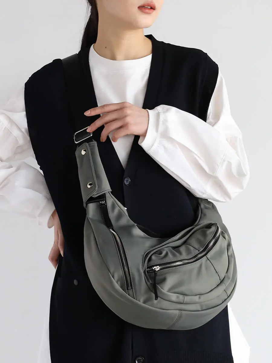 nouer ブラックショルダーバッグ ハーフムーンショルダーバッグ - nouer - nouer｜YAMADAYA STORE