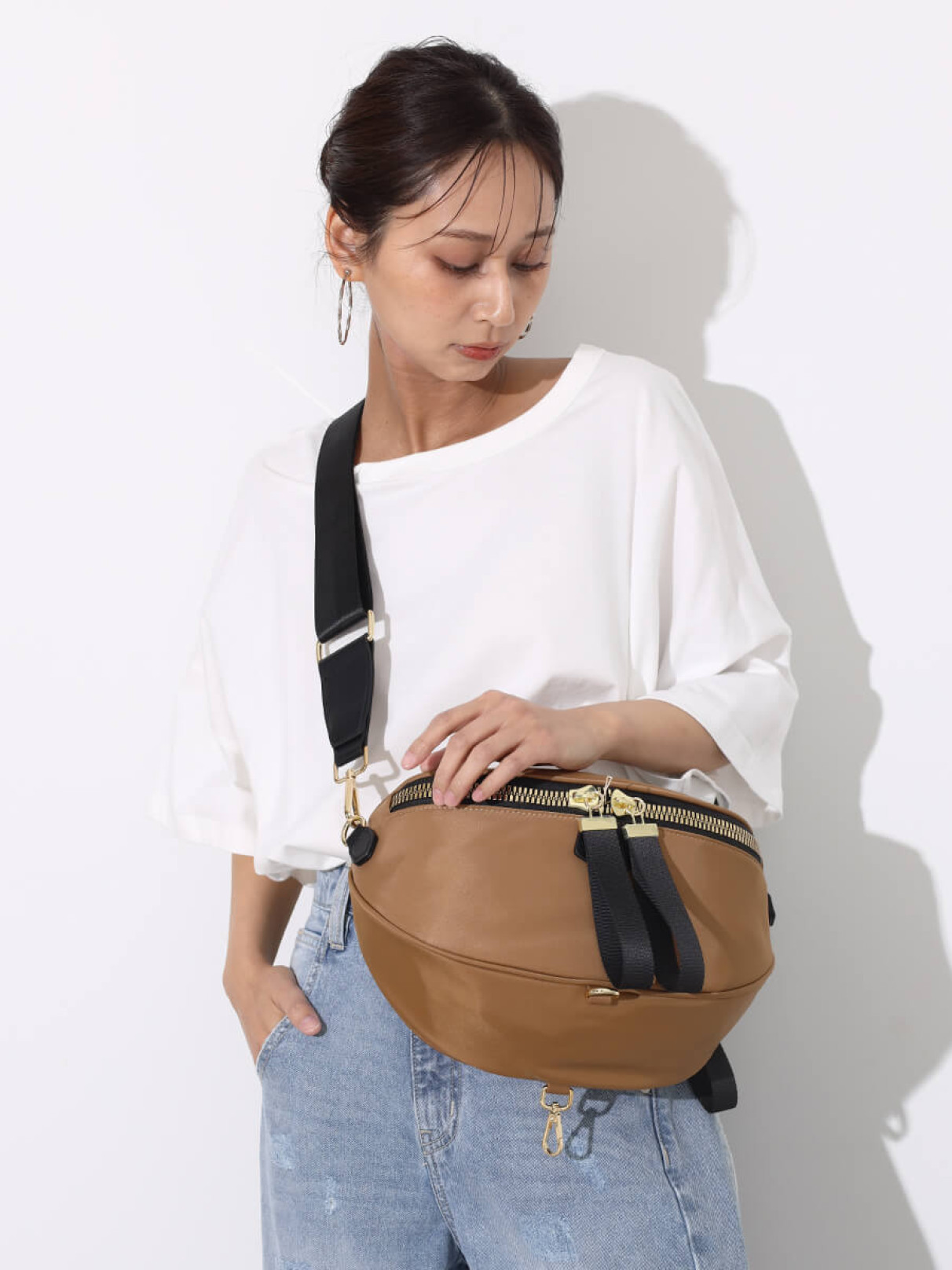 PECHINCHAR ベージュ ナイロン ボディバッグ PECHINCHARのボディバッグの商品一覧｜ファッション通販の