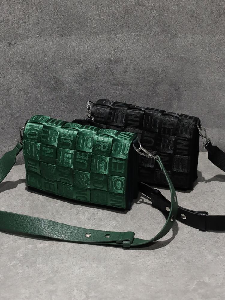 クロステープボディバッグ - nouer - nouer｜YAMADAYA STORE