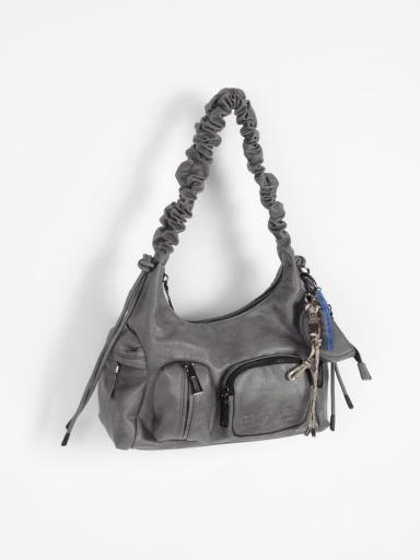 nouerxショルダーバッグ