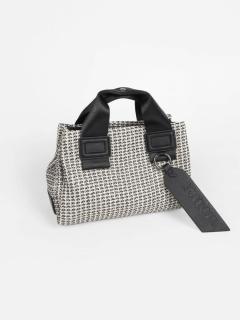 ホワイト×ブラック