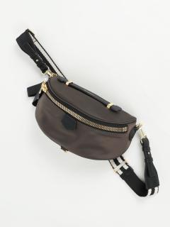 ダークブラウン