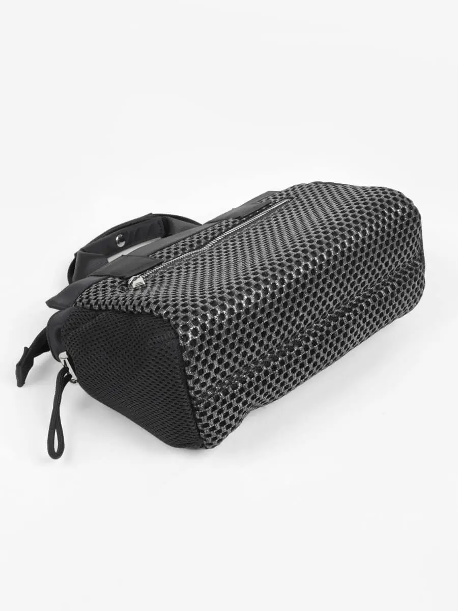 PECHINCHAR ロゴチャーム付きシルバーメッシュ2WAYバッグ ロゴチャーム付きシルバーメッシュ2WAYバッグ - PECHINCHAR - nouer