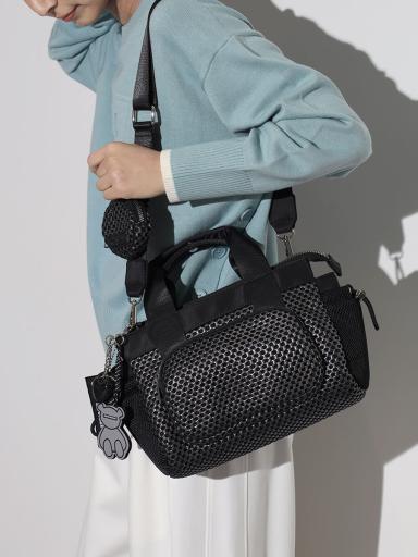 PECHINCHAR ロゴチャーム付きシルバーメッシュ2WAYバッグ ロゴチャーム付きシルバーメッシュ2WAYバッグ - PECHINCHAR - nouer