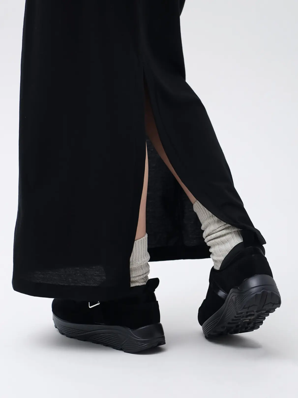 美品✨️nouer スニーカー レザー 黒 ブラック 37 美品✨️nouer スニーカー レザー 黒 ブラック 37 - メルカリ