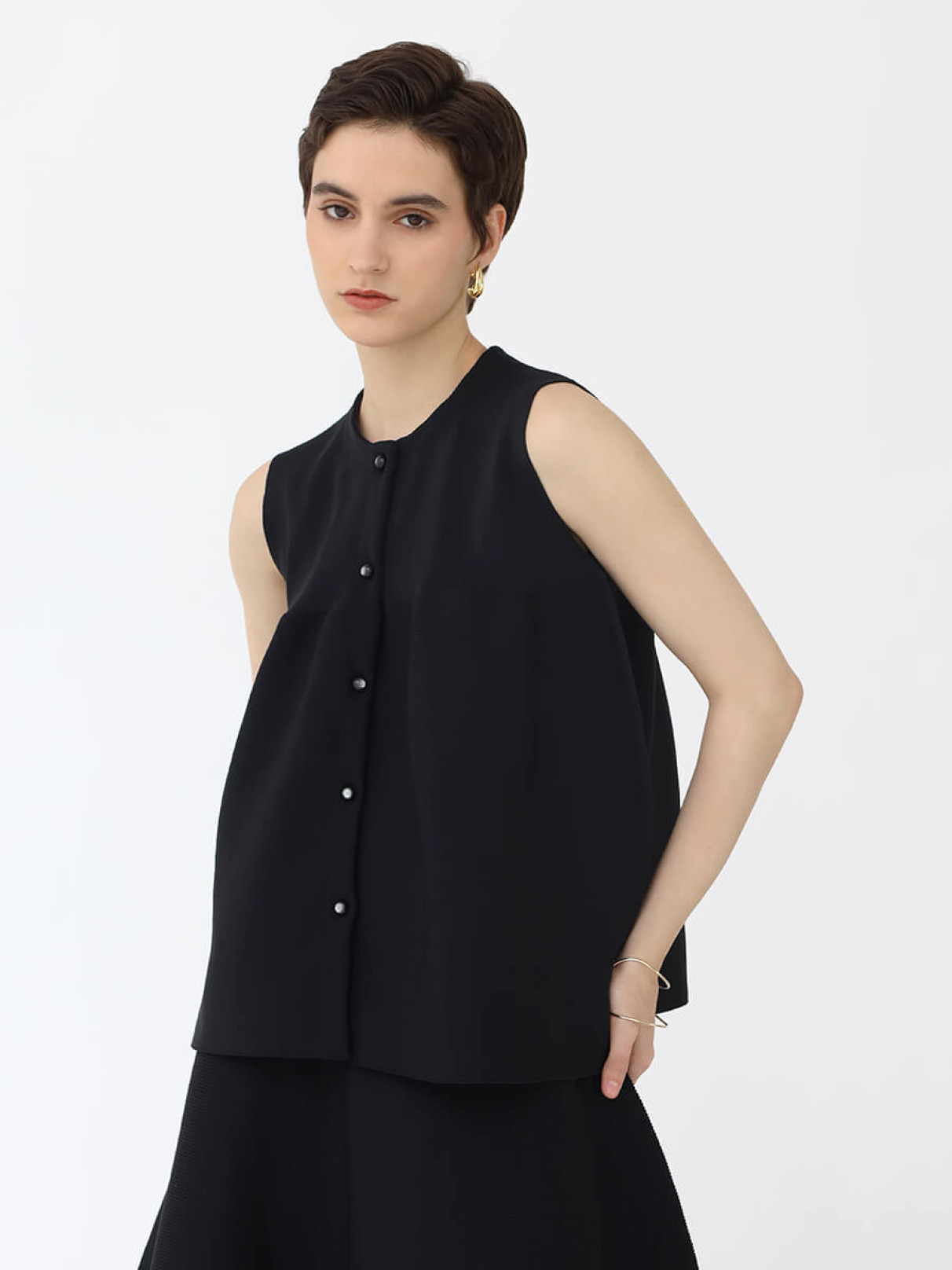made in SUWA ノースリーブコクーンニット - Aga Black - Aga