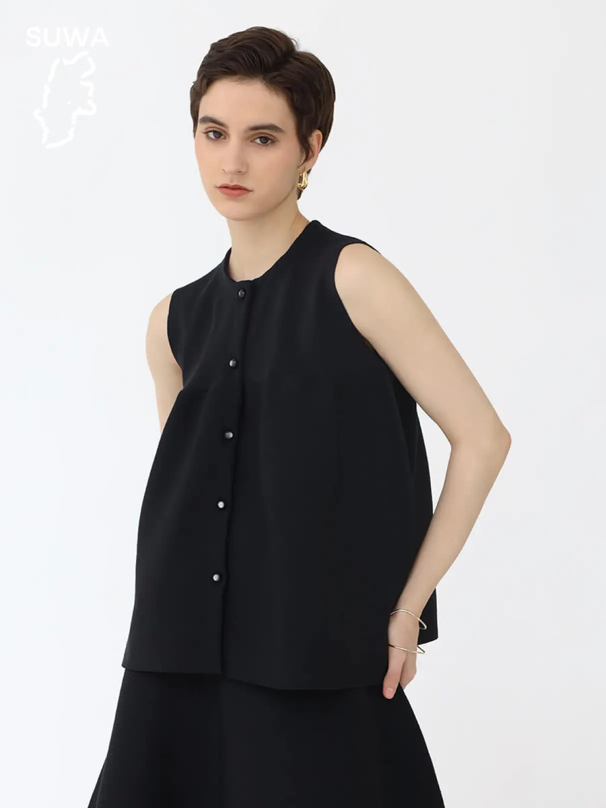 諏訪】ノースリーブコクーンニット - Aga Black - Aga｜YAMADAYA STORE