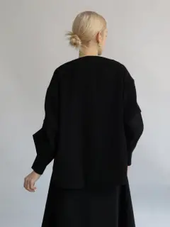 ダブルクロスアームギャザージャケット - Aga Black - Aga｜YAMADAYA STORE