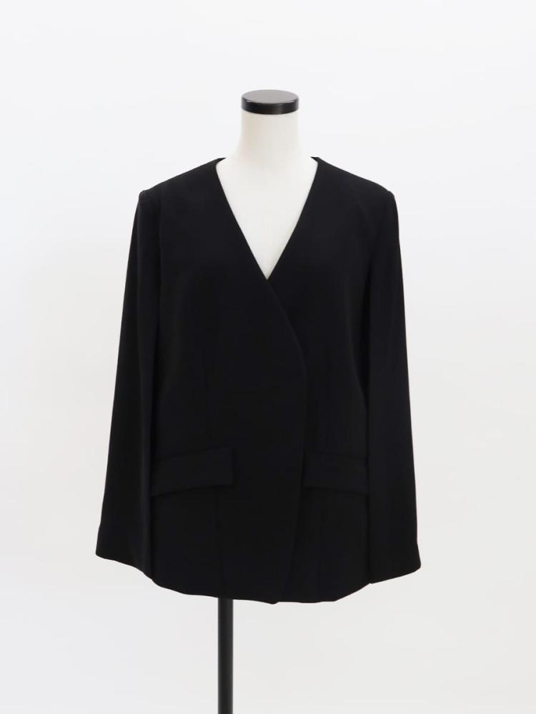 今期　春物　新品　Aga Black ノーカラーケープジャケット　フォーマル アーガ Aga Aga Black ノーカラーケープジャケット （ブラック