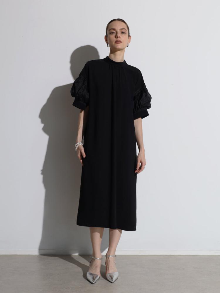 シアーパフスリーブロングワンピース - Aga Black - Aga｜YAMADAYA STORE