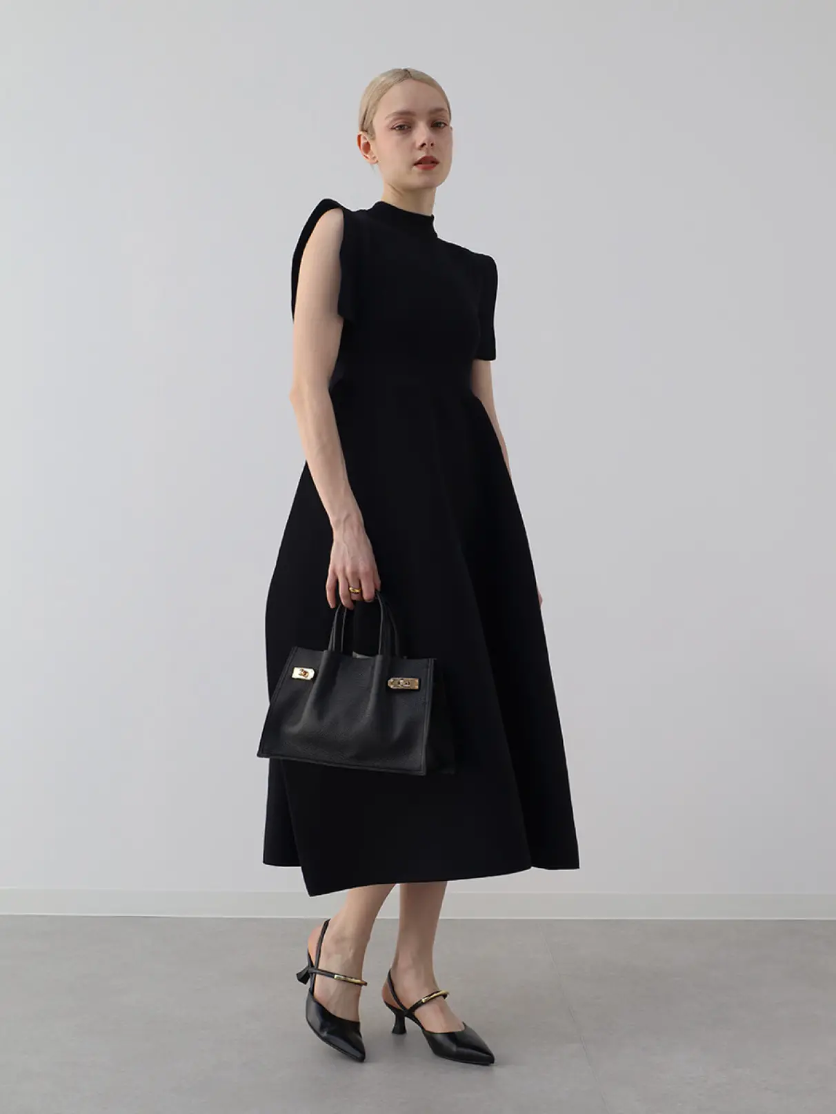 Aga Blackのニットワンピースの商品一覧｜ファッション通販のYAMADAYA