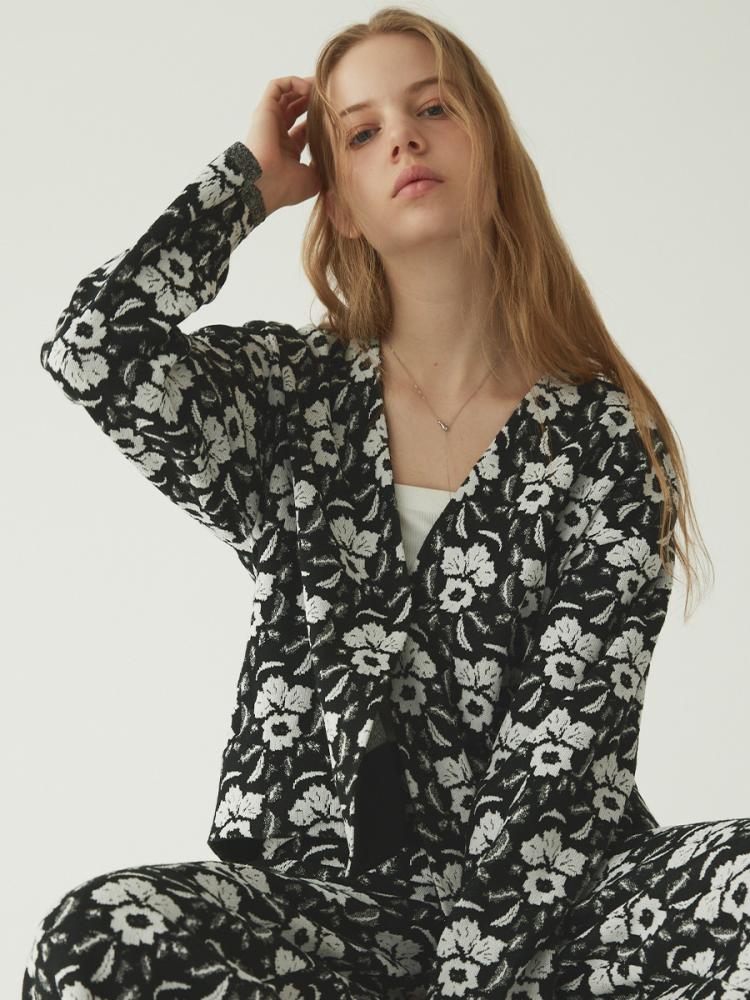 新品未使用　ピッコーネ　カーディガン 38 ブラック・ホワイト46000円 フラワーニットカーディガン - Ample - Vin｜YAMADAYA STORE