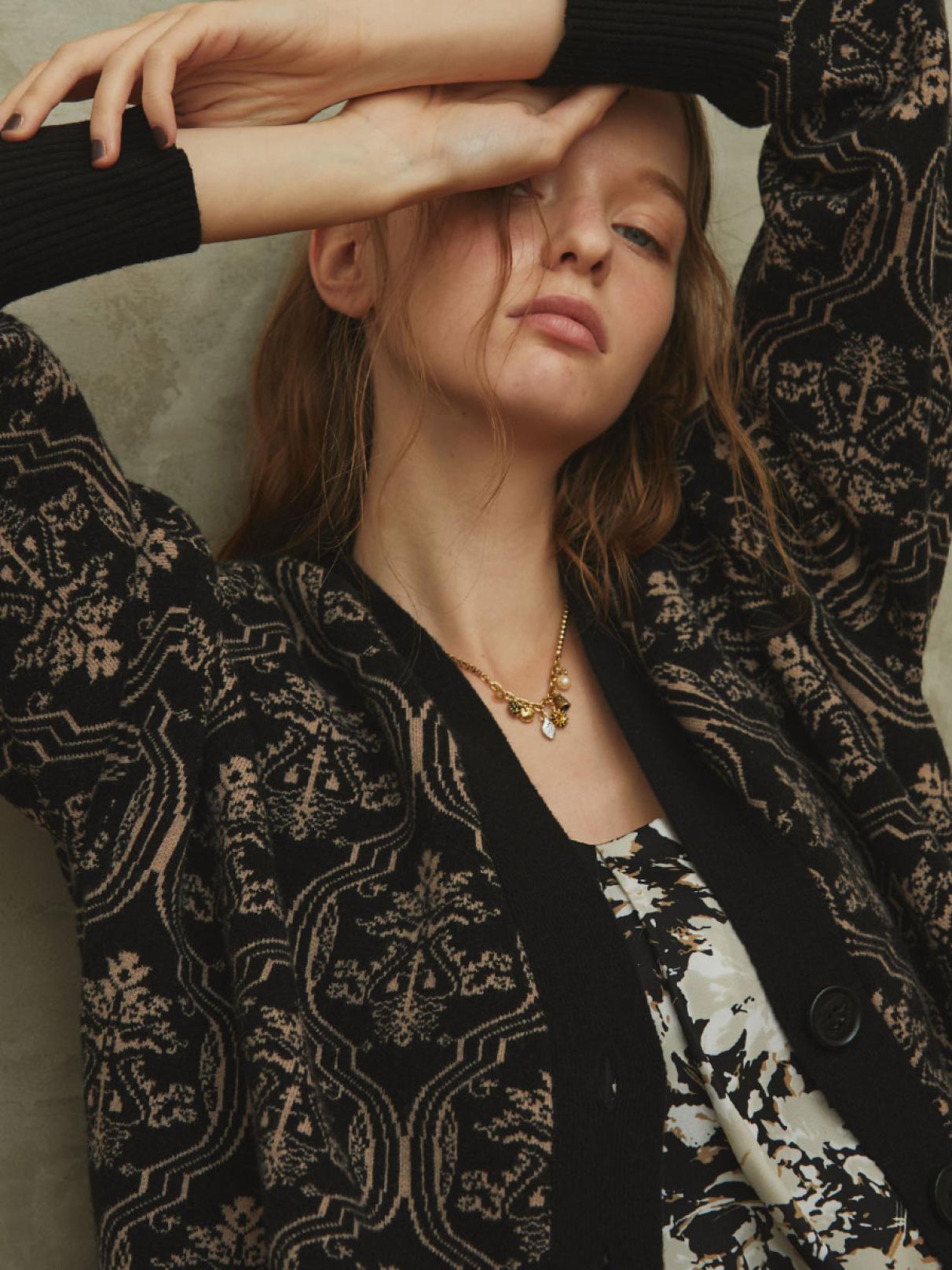 ダマスク柄ニットカーディガン - Ample - Vin｜YAMADAYA STORE