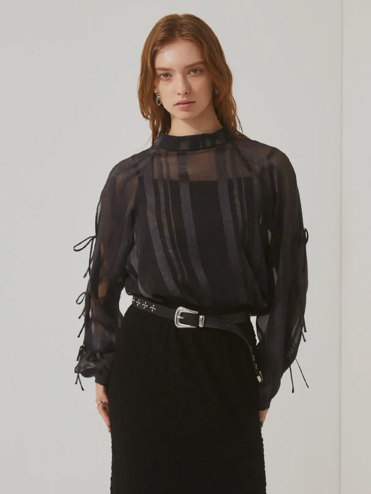 新品　YAMADAYA ヤマダヤ　Ample ペイズリープリントブラウス リボンスリーブペイズリーブラウス - Ample - Vin｜YAMADAYA STORE