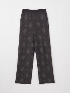 チャコールグレー