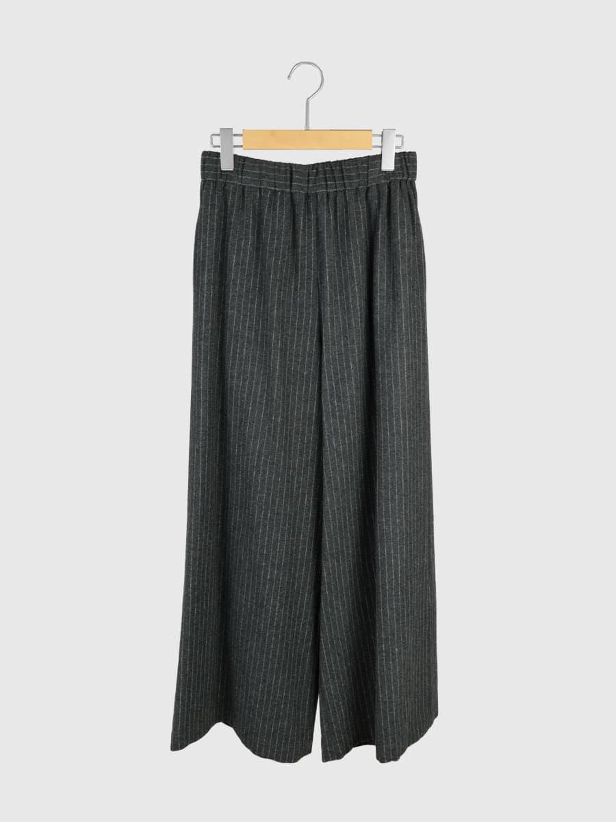 カシミヤブレンドストライプ柄ワイドパンツ