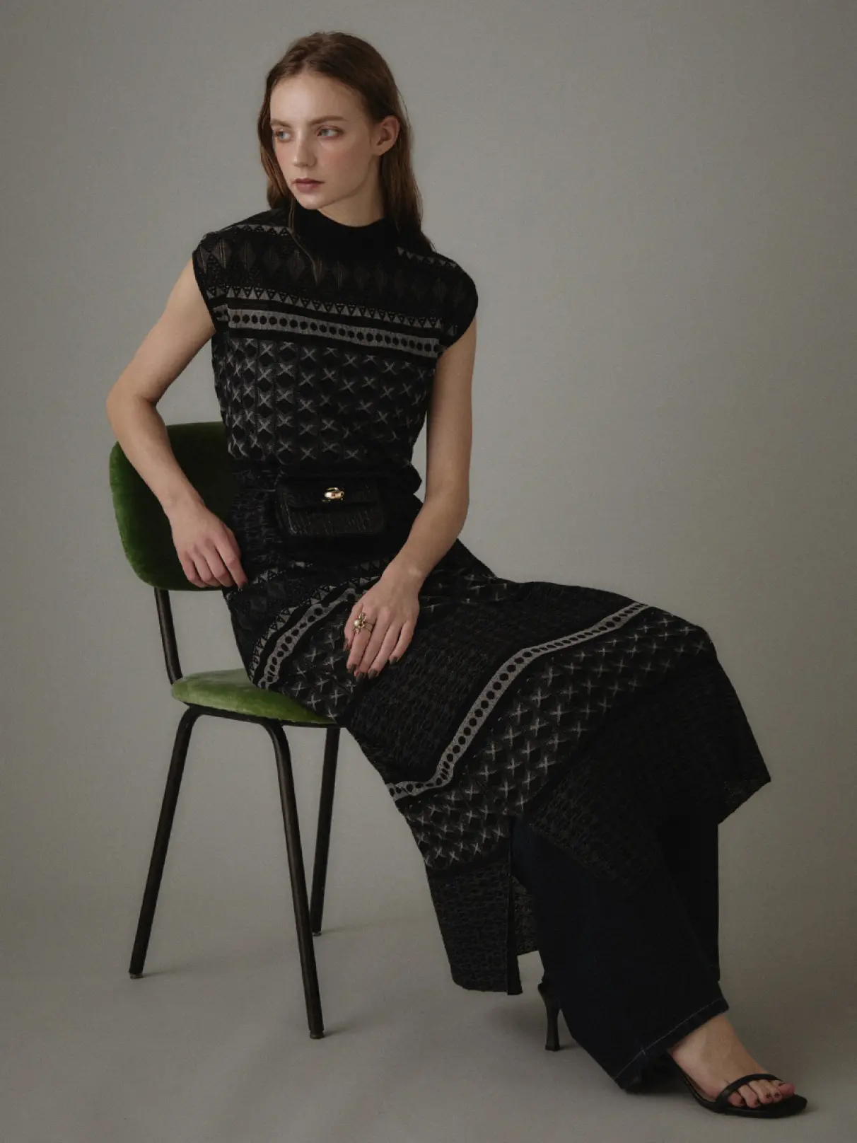ジオメトリック透かし編みニットワンピース - Ample - Vin｜YAMADAYA STORE
